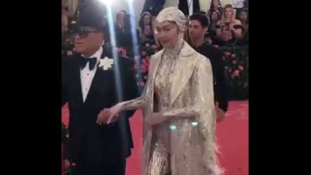 'Gigi Hadid  - VOGUE MAGAZINE Met Gala 2019 #METCAMP #METGALA'