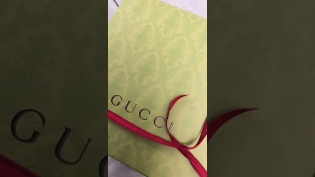 'Celebrating 100 Years of Gucci 1921✨ #gucci #gucciunboxing #fashion #unboxing #christmas2021'