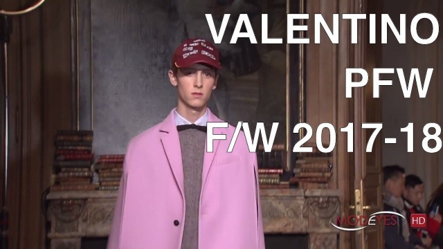 'VALENTINO | FALL WINTER 2017-18 | MAN FASHION SHOW'