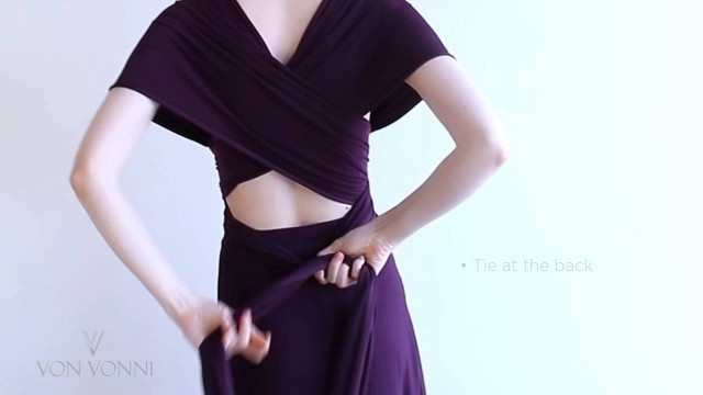 'How to tie the Von Vonni Transformer Dress -  Kimono Sleeve Style'