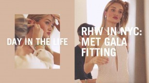 'Rosie Huntington-Whiteley\'s Met Gala 2019 dress fitting with Oscar de la Renta'