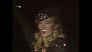 '1979.02.10 AMANDA LEAR Run baby run, Lili Marleen, Fashion pack APLAUSO'