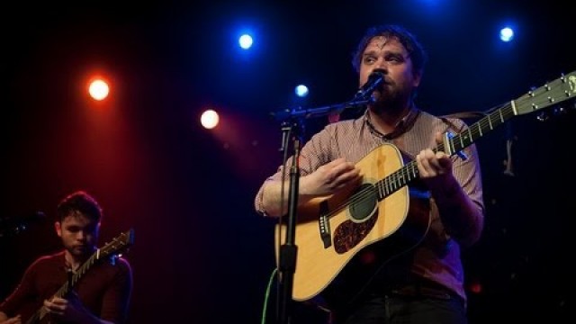 'Frightened Rabbit - Old Old Fashioned (Live on KEXP)'