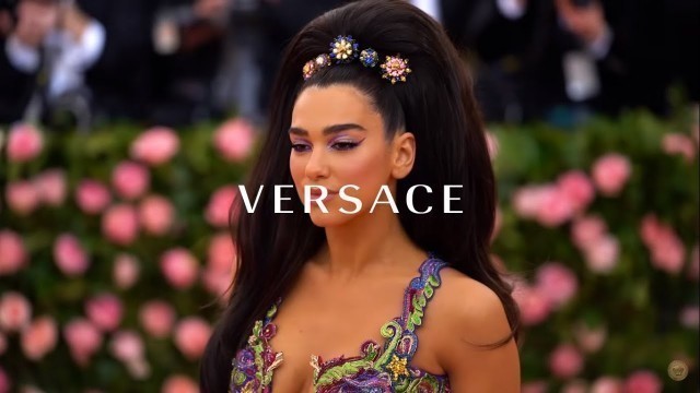 'Dua Lipa - VERSACE | Met Gala 2019'