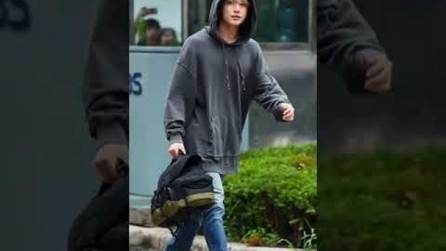 'Jungkook Iconic airport and street fashion #bts #jungkook #airportfashion #btsjungkook'