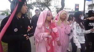 'Asuchii Vlog : Harajuku Fashion Walk Perú - International Day!!!'