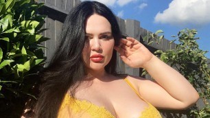 'Lexy Lu Prominent Plus Size Model | Body Positivity | Fashion Nova Model | Bio & Wiki | Age | Figure'