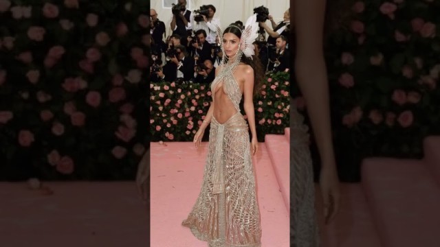 'Emrata 2019 Met look was✨ #shorts #emilyratajkowski #metgala #redcarpet #trending #explore #foryou'