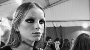 'Smokey eyes backstage at the Dsquared2 Fall Winter 2016/17 Show'