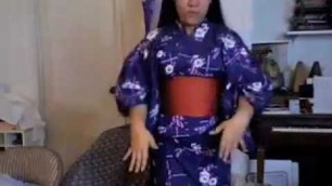 'How To Put On A Yukata/Kimono'