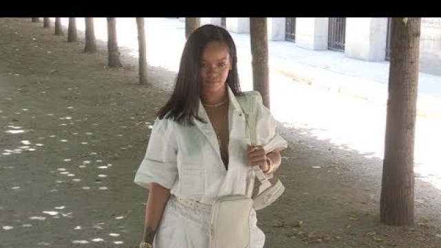 'Rihanna at Louis Vuitton Menswear SS 2019 Photocall'