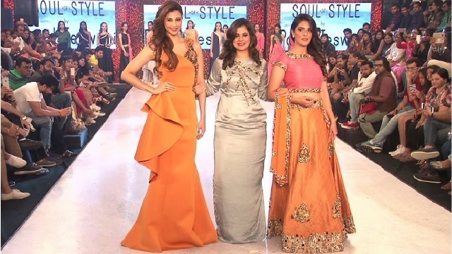 'Pooja Gor & Daisy Shah\'s ramp walk | India Beach Fashion Show 2017.'