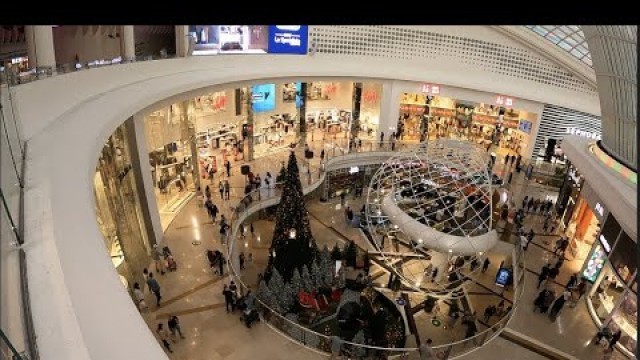 'CHADSTONE FASHION CAPITAL OF AUSTRALIA'