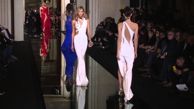 '「アトリエ ヴェルサーチ」15年春夏オートクチュール Atelier Versace - Haute Couture Fashion Show S/S 2015 in Paris'