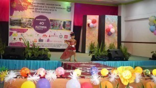 'rizka lomba fashion show 2016'