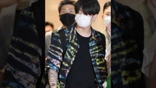 'Jungkook 2021 airport fashion... so damn!! handsome 