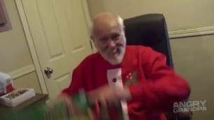 'TheAngryGrandpaShow! ANGRY GRANDPA\'S CHRISTMAS FASHION SHOW!'