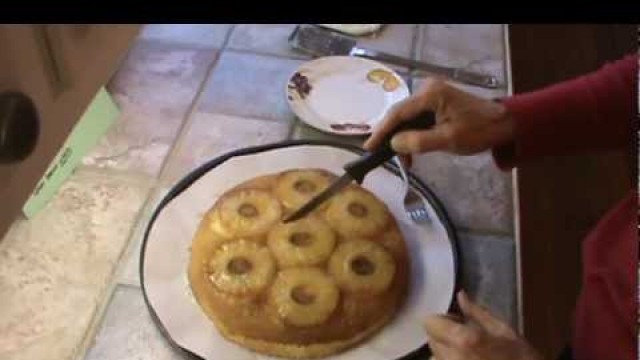 'Old Fashion Pineapple Upside Down Cake'