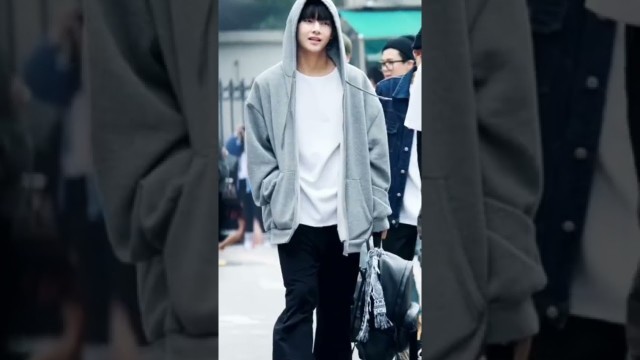 'BTS (V) Airport fashion on ( Bilionear edit) #shorts#fyp#Jimin#V#Jungkook#Rm#Jin#Jhope#Suga###'