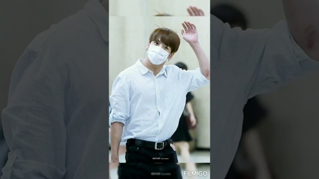 'Bts Jungkook Airport Fashion#jungkook#btsjkshorts#btsshorts#jungkookatairport#btsairportentry#shorts'