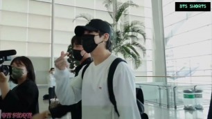 'Jungkook Flies to LA! Without BTS! | Jeon Jungkook Airport fashion 