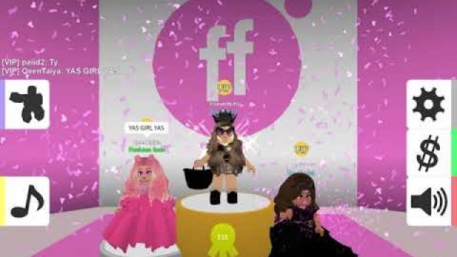 'Playing fashion famous roblox! ( didnt win on any of them)'