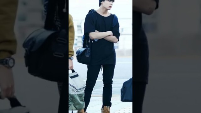 'Jungkook❤️❤️ airport Fashion vs IU Airport fashion #bts #IU #short'