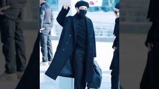 'jungkook vs V airport fashion'