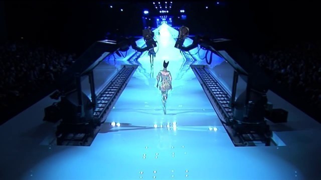 'Lady Gaga - Bad Romance at Alexander McQueen\'s Plato\'s Atlantis'