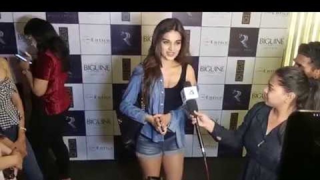 'Raw Footage - Hot Nidhi Agarwal spotted at Fashion event in Mumbai'