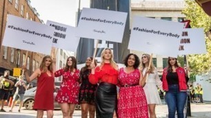 'Plus-size model Iskra Lawrence protests lack of diversity at London Fashion Week'