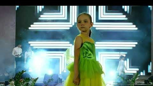 'A childish style. Russian Kids Fashion Show ~ Celebrity Model Group Black Sea @1000планет