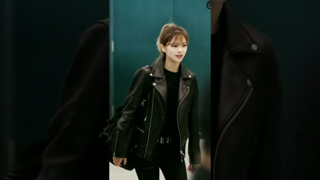 'Jeongyeon airport Tomboy fashion #kpopshorts #jypnation #twice #jeongyeon #twiceot9'