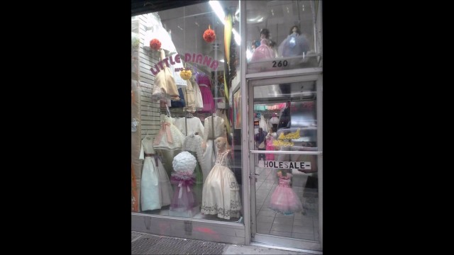 'Fashion Boutiques In The New York Fashion District By CloseoutExplosion.com'