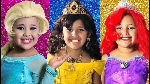 'Disney Princess Dresses Halloween Costumes | Kids Costume Runway Show'