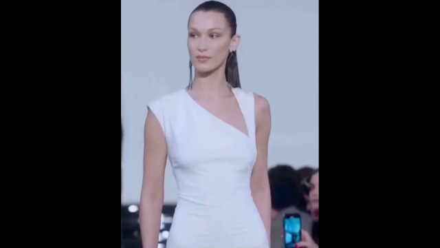 'FASHION SHOW 2022: Bella Hadid Walks For Ralph Lauren'