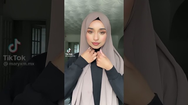 'Hijab style for round face shape 