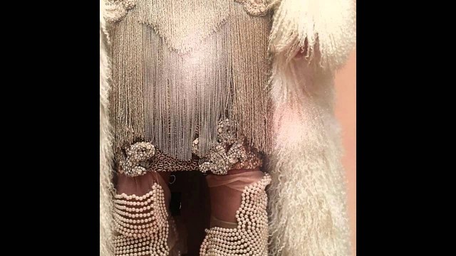 '#Yeezy! #Season3 fashion line is sure to set major fashion trends in 2016! #Kanye West is a genius!'