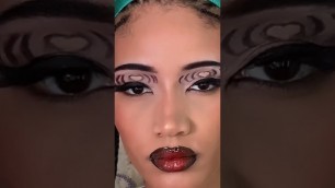 'Y2K Makeup 