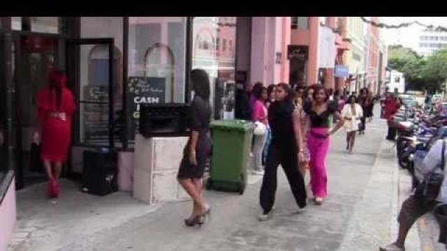 '#2 Glam Rock- Flash Mob Fashion Show Bermuda November 26 2011'