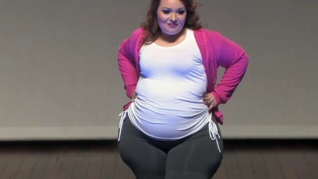 'Plus Size Fashion 2017 - Big Butts in Slow Motion - selection Plus Size Fashion-New2017'