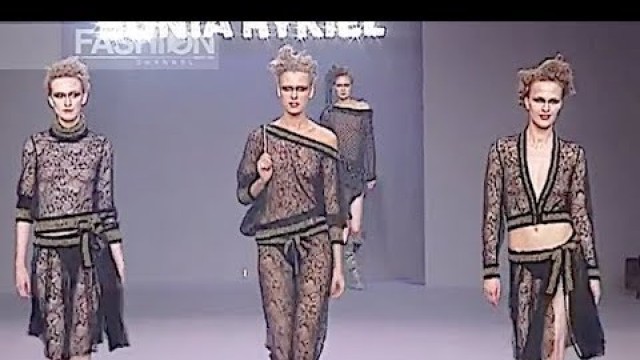 'SONIA RYKIEL Fall 2001 Paris - Fashion Channel'