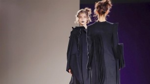 'Yohji Yamamoto | Fall Winter 2019/2020 Full Fashion Show | Exclusive'