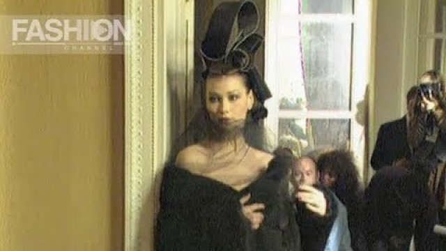 'JOHN GALLIANO Fall 1994/1995 Paris - Fashion Channel'