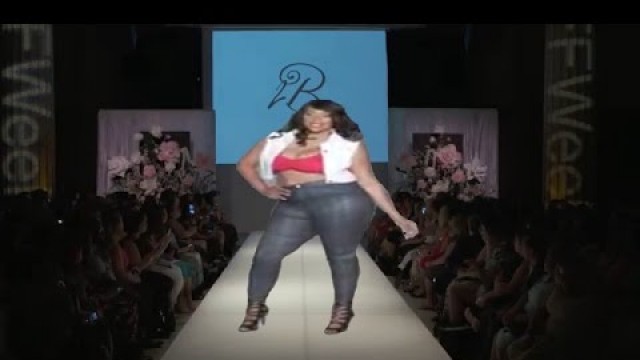 'Fashion Weekend Plus Size 2017 / Plus Size Ladies / Fat Women Wearing Tight Clothing / Fashion Show'