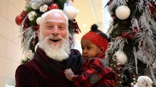 'Meet Toronto\'s Fashion Santa'