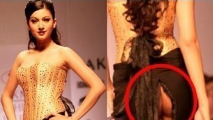 'Gauhar Khan\'s Wardrobe Malfunction at LFW 2014| UNCENSORED'