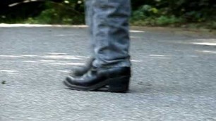 'bootvideo 194 - Biker Boots Cross Lot 01 - Widescreen'