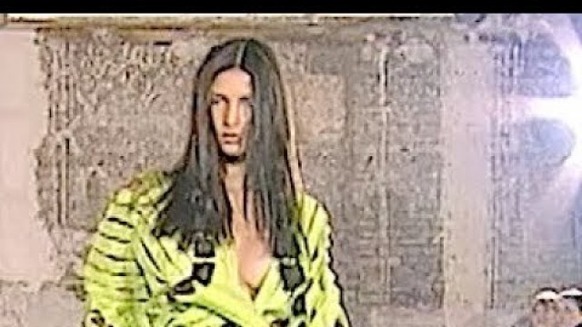 'MAURIZIO GALANTE Fall 1999 2000 Paris - Fashion Channel'