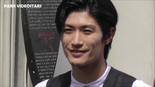 'VIDEO Haruma MIURA 三浦春馬 attends Paris Fashion Week 23 june 2019 show Paul Smith'